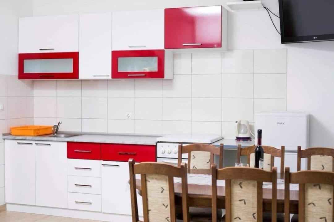 Apartmani Ivica Martic Duće Extérieur photo