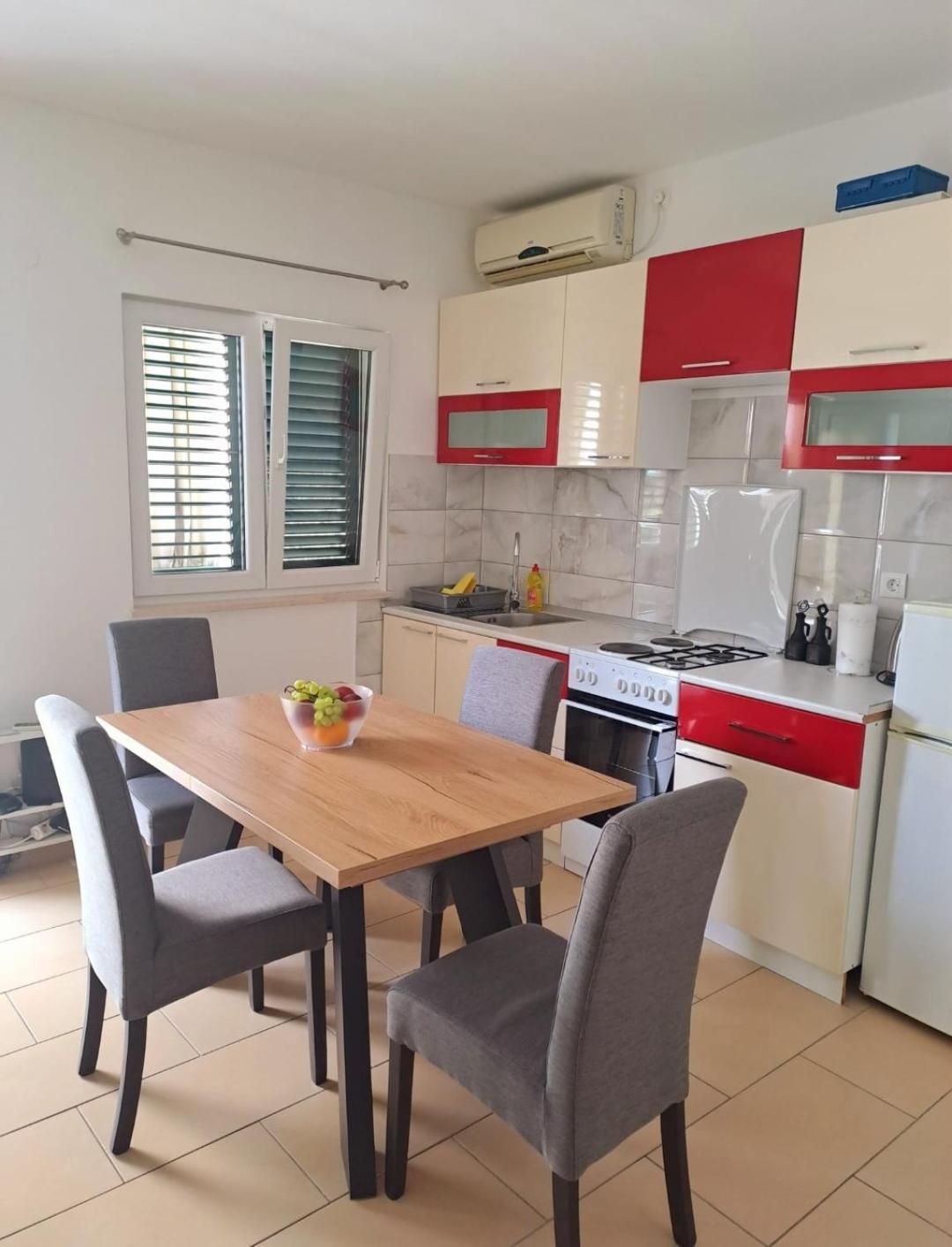 Apartmani Ivica Martic Duće Extérieur photo